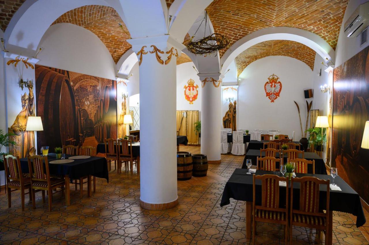 Hotel Stary Browar Tarnobrzeg Extérieur photo